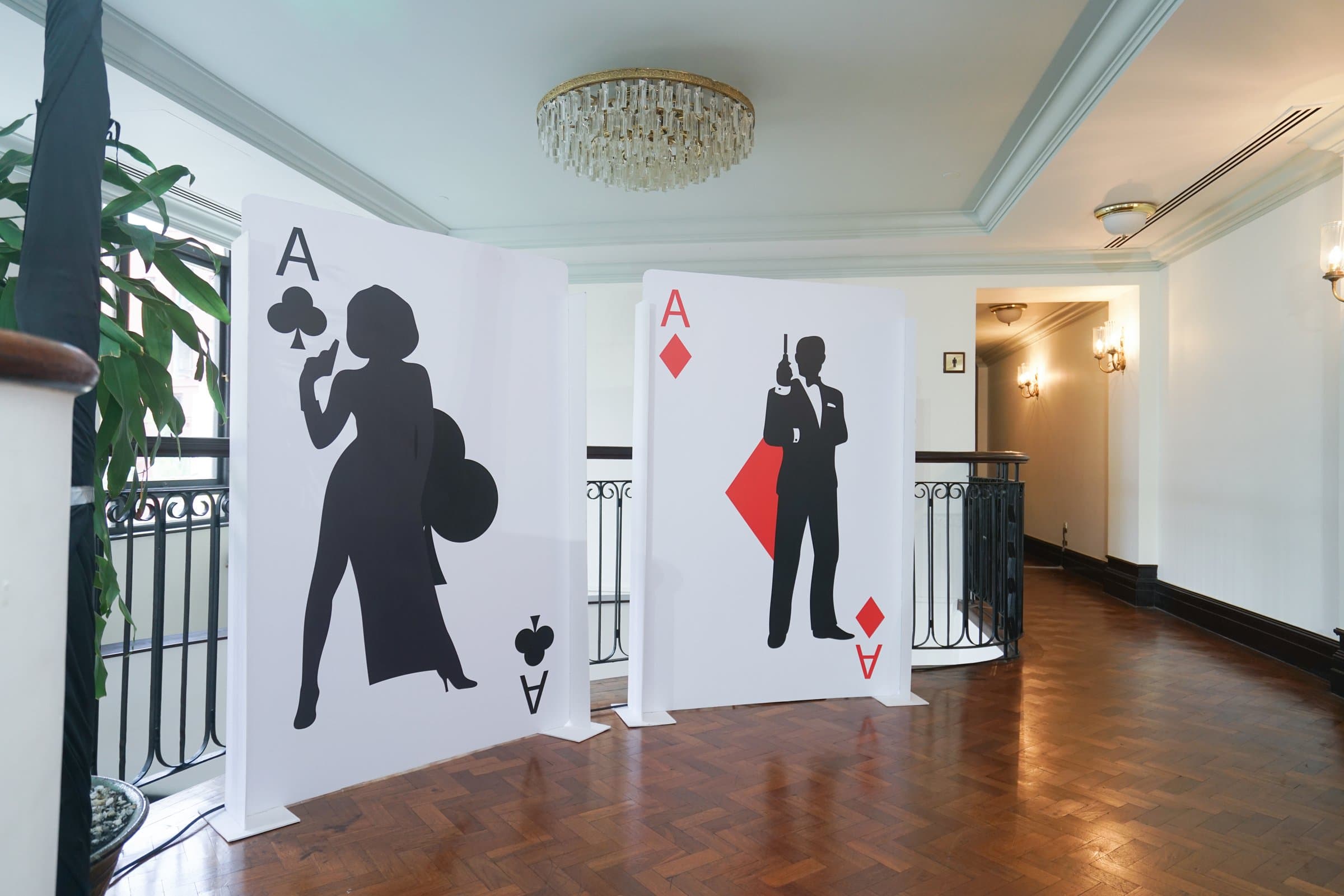 Playing-card silhouettes at the entrance