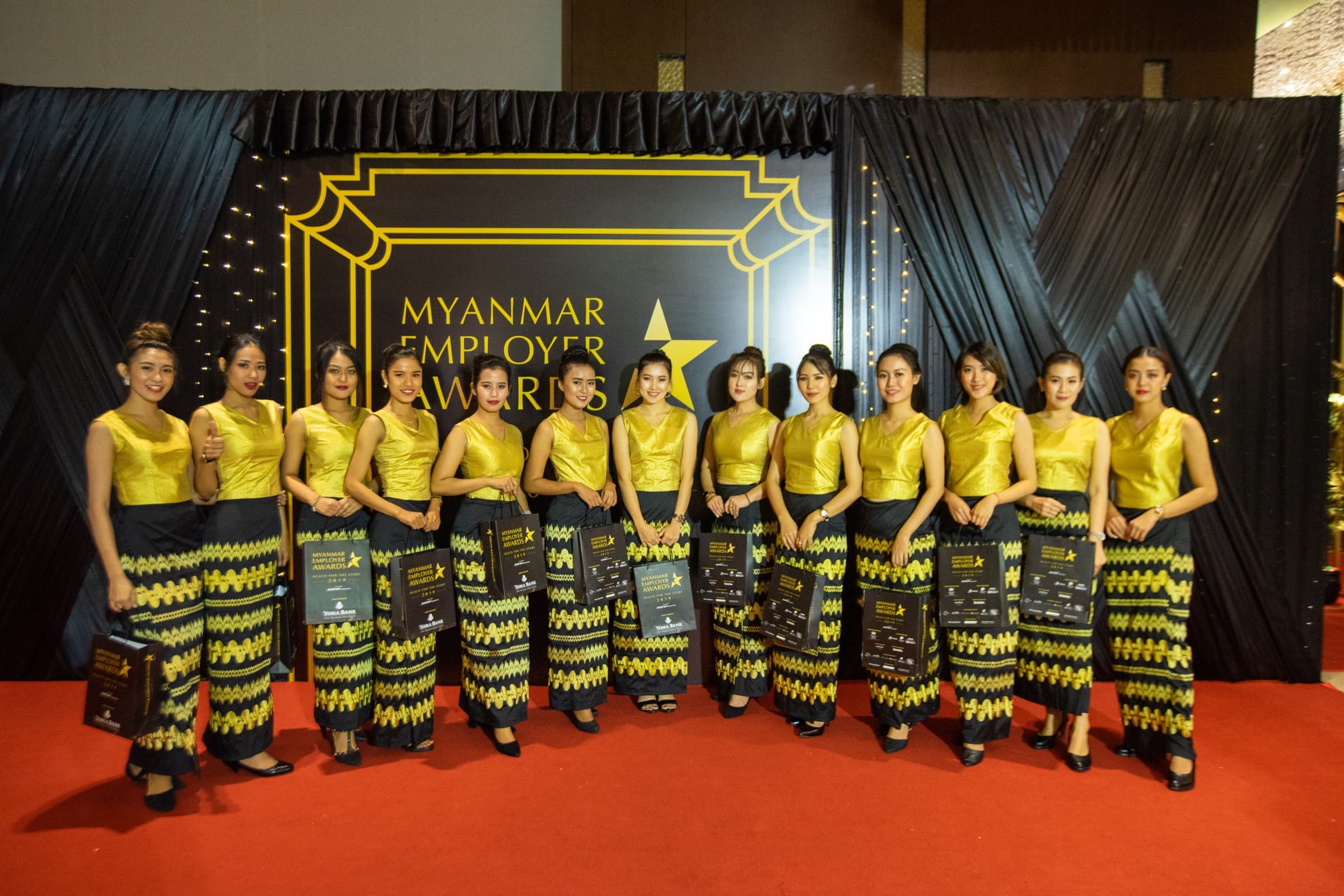 Myanmar Employer Awards 2019 — hostess team on the red carpet