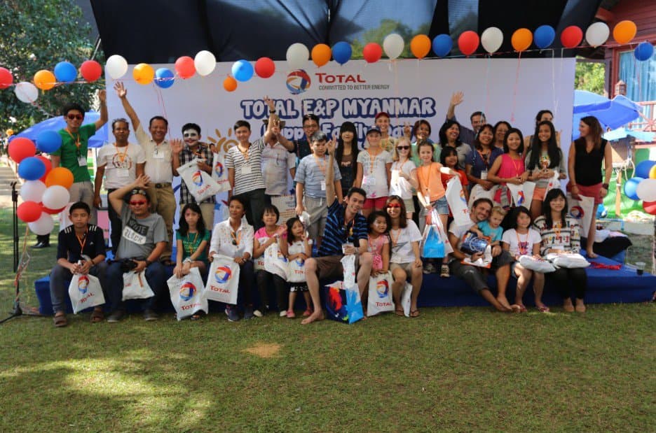 Happy Family Day — teams at the backdrop
