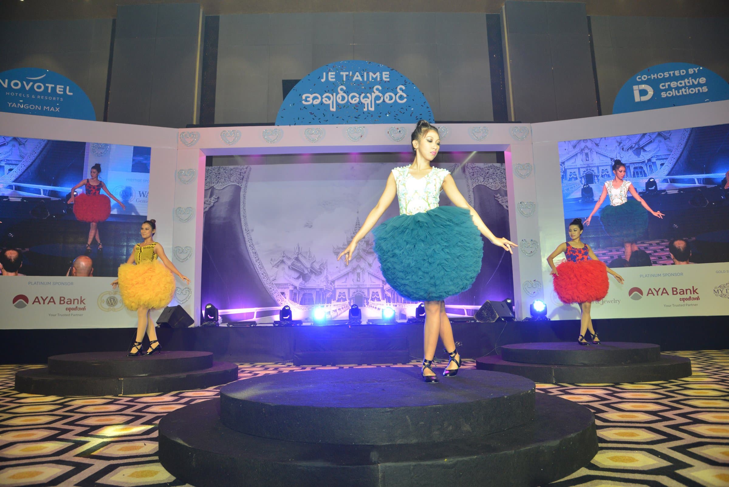 Fashion show on the Novotel runway